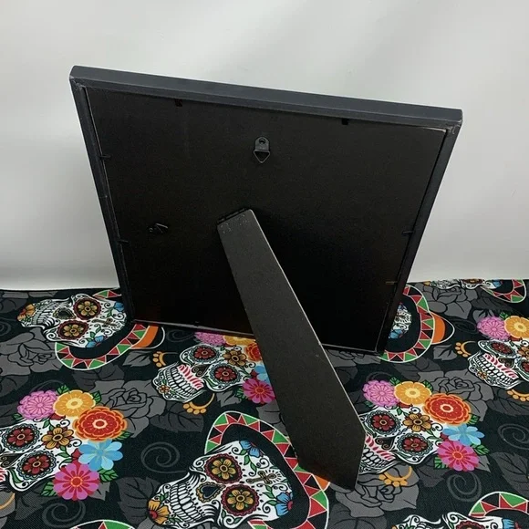 Creepy Vampira with skull Picture Frame with Free plastic skeleton decor💀 - Picture 7 of 17